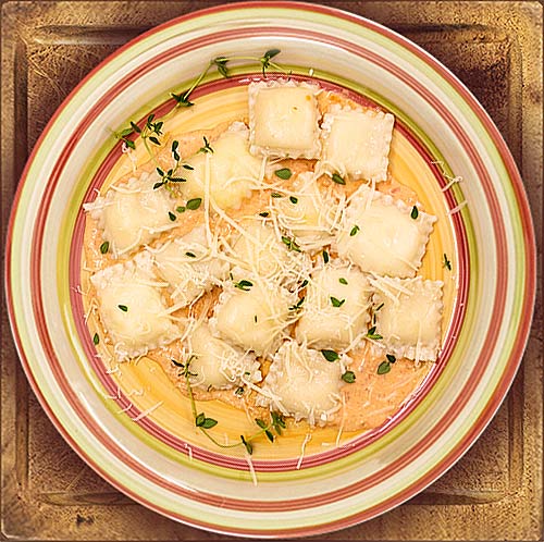 ravioles de ricota y parmesano